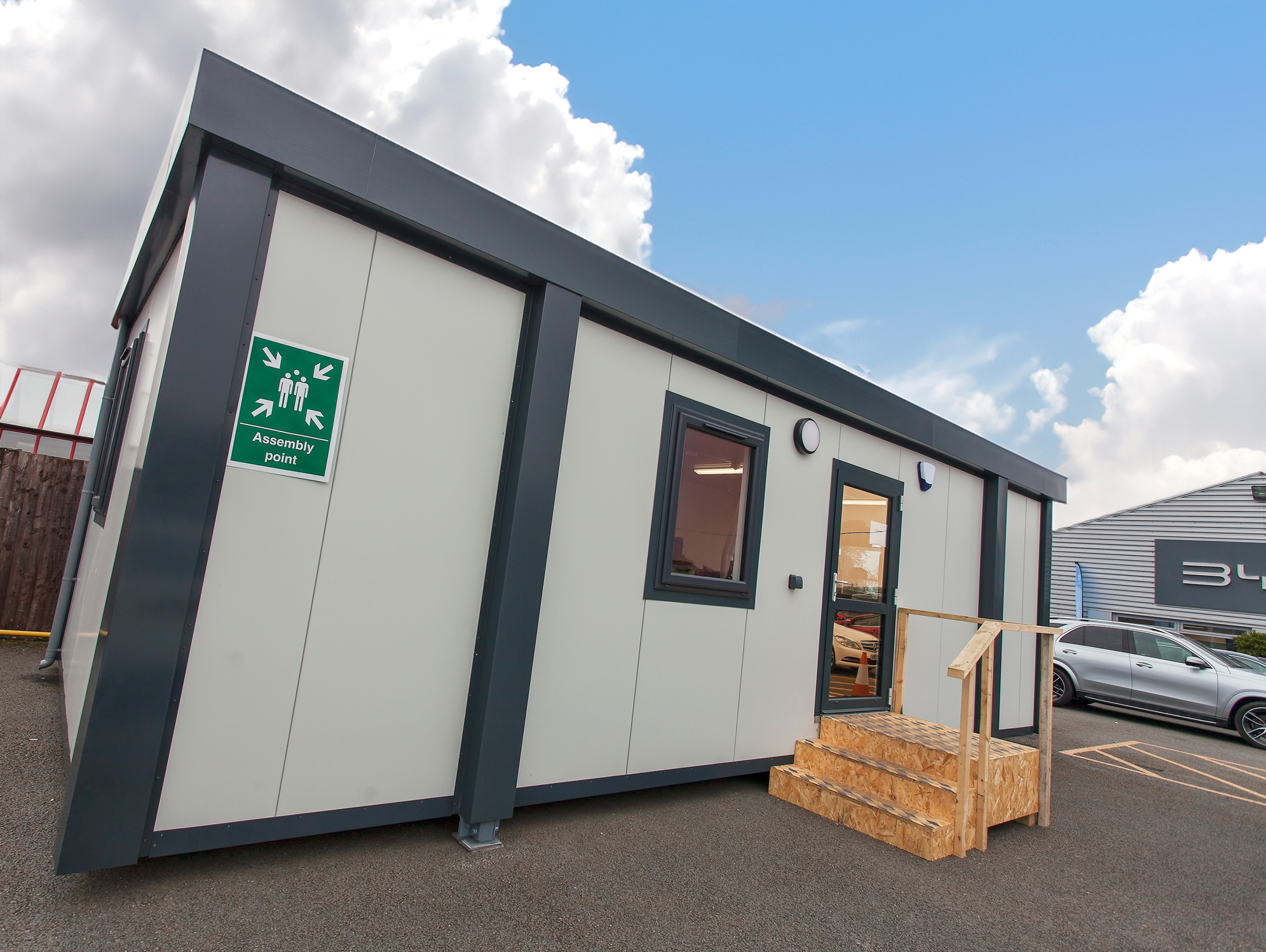 Ashley Palmer Aftersales Manager LSH Auto Logo